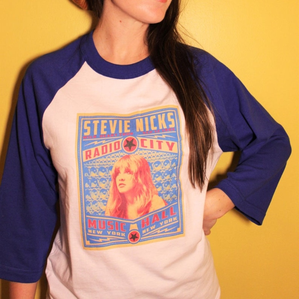 Stevie Nicks Fleetwood Mac Custom Graphic T-shirt - Picture 2 of 5